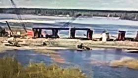 Мост на Ямале может рухнуть из-за воровства песка на объекте – активисты